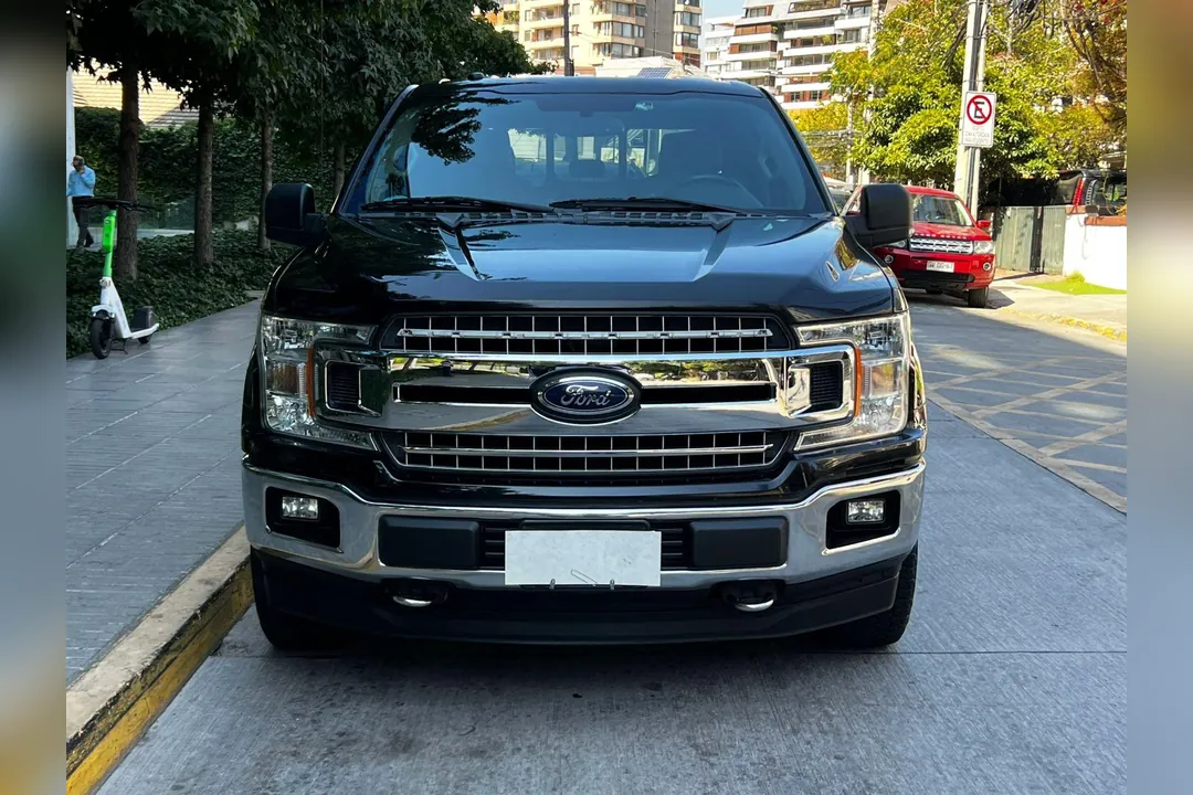 Ford F-150 F-150 XLT 4X4 5.0