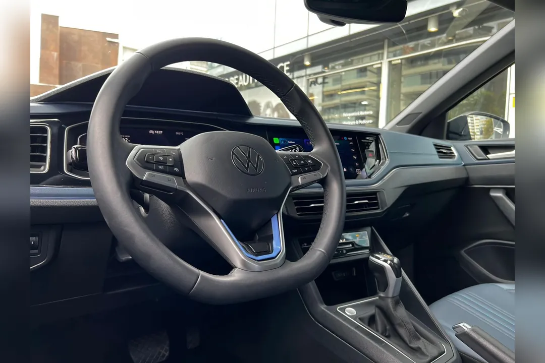Volkswagen Nivus HIGHLINE OUTFIT 1.0 AT TSI