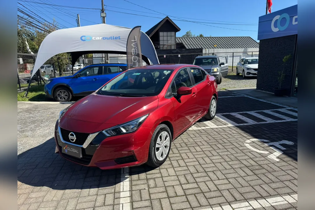 Nissan Versa SENSE 1.6 MT
