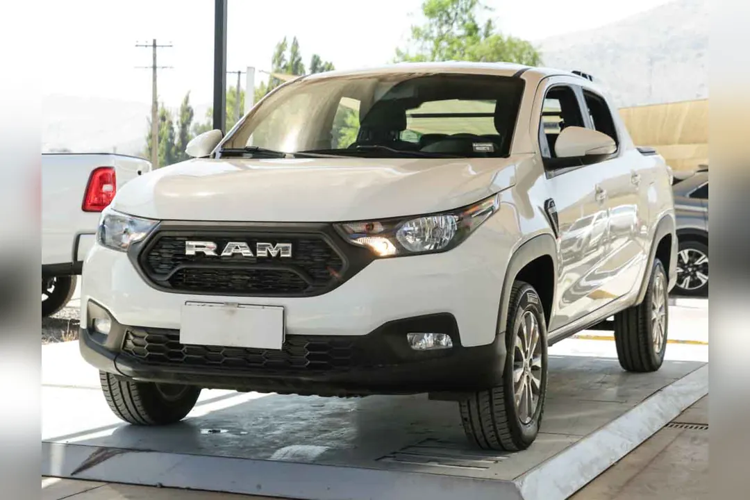 Ram 700 RAM 700