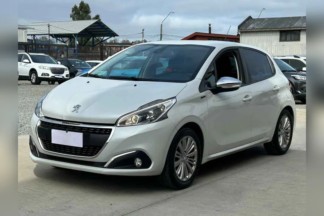 Peugeot 208 PEUGEOT 208