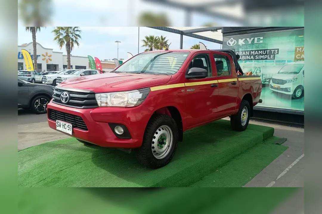 Toyota Hilux 2.4 DX DIESEL  DC 4X4 MT