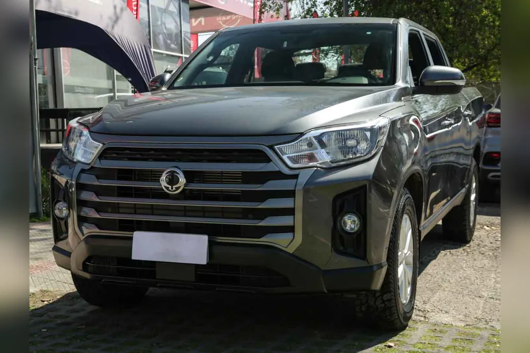 Ssangyong Grand musso GRAND MUSSO GLX 2.2TD 6MT 4WD
