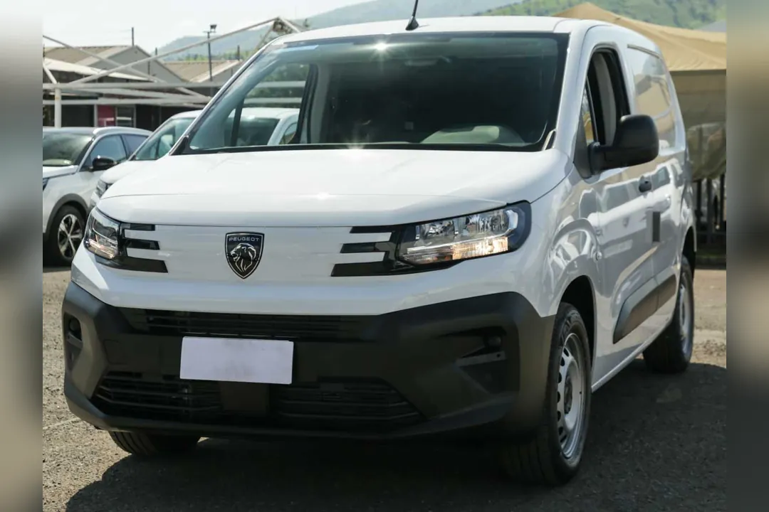 Peugeot Partner PARTNER MCA L1 DIESEL 100HP MT