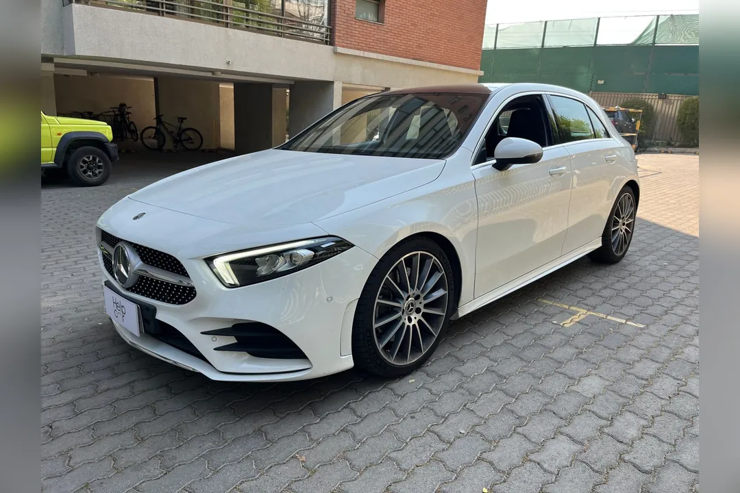 Mercedes-benz A 250 MERCEDES BENZ A250 AMG LINE