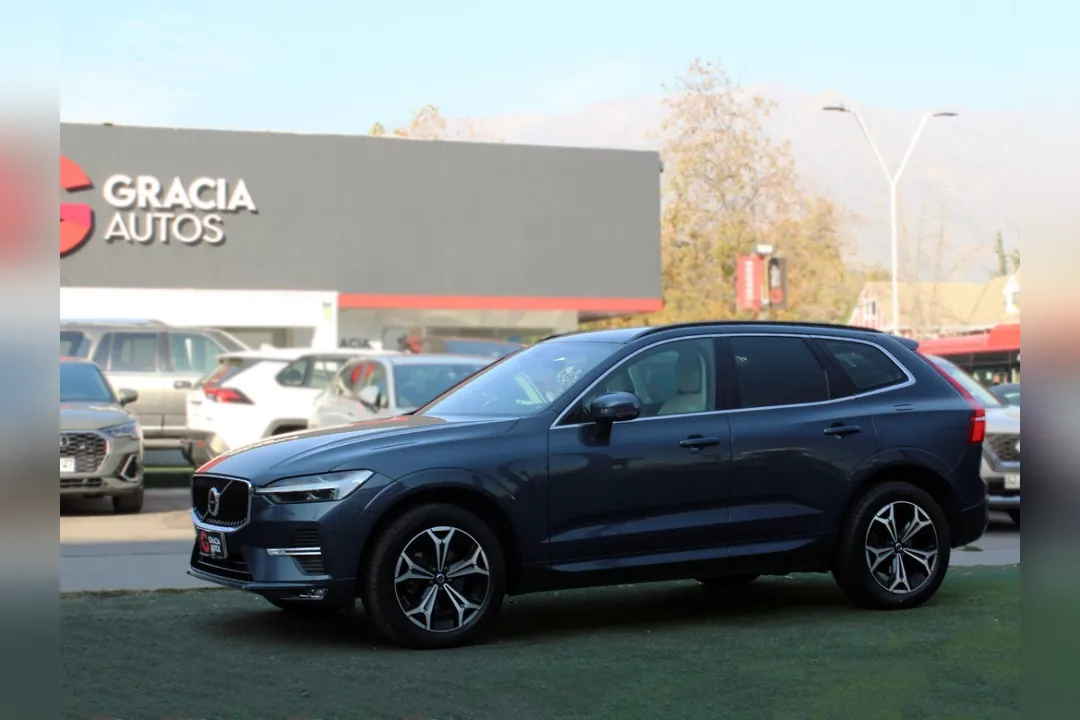 Volvo Xc60 XC60 2.0 B5 MOMENTUM 4WD HIBRIDO