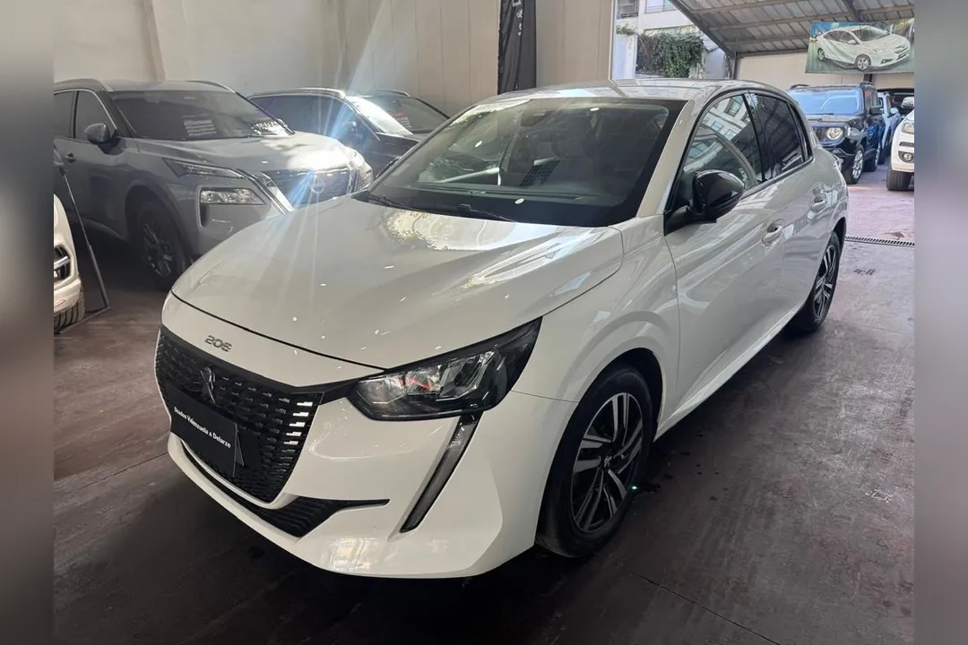 Peugeot 208 Allure Pack Puretech 130 EAT8