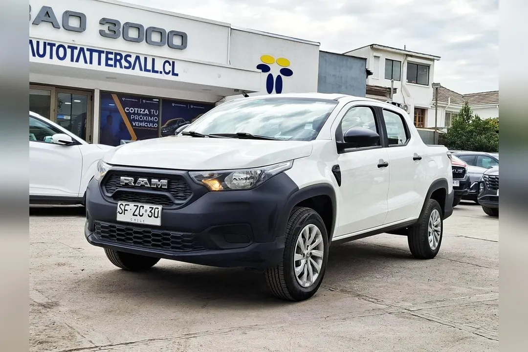 Ram 700 SLT 1.4