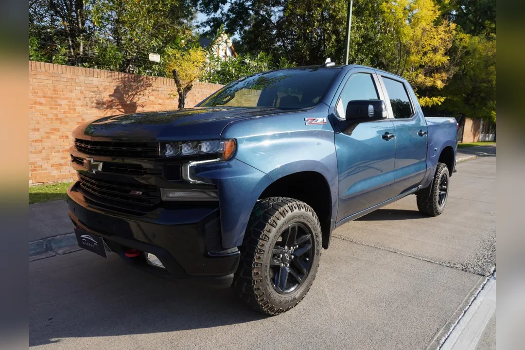 Chevrolet Silverado SILVERADO Trail Boss , .