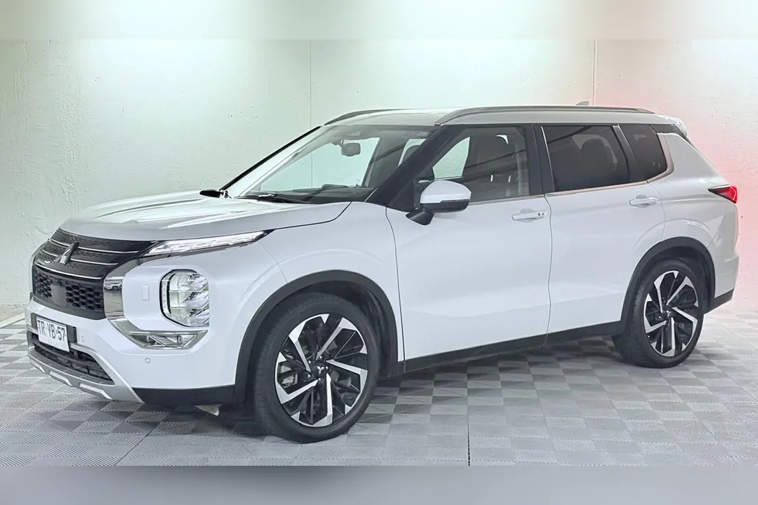 Mitsubishi Outlander GLS 4X4 2.5 AT