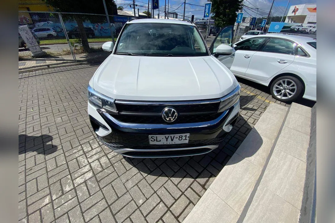 Volkswagen Taos 1.4 TSI COMFORTLINE 4X2 AT 5P