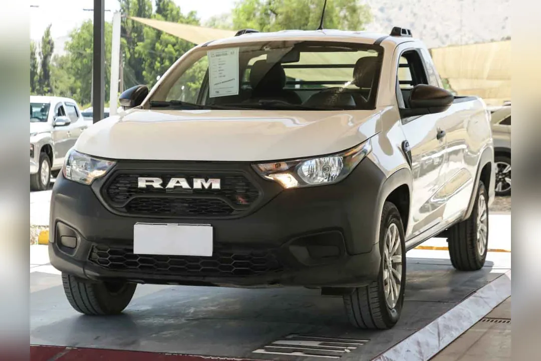 Ram 700 RAM 700
