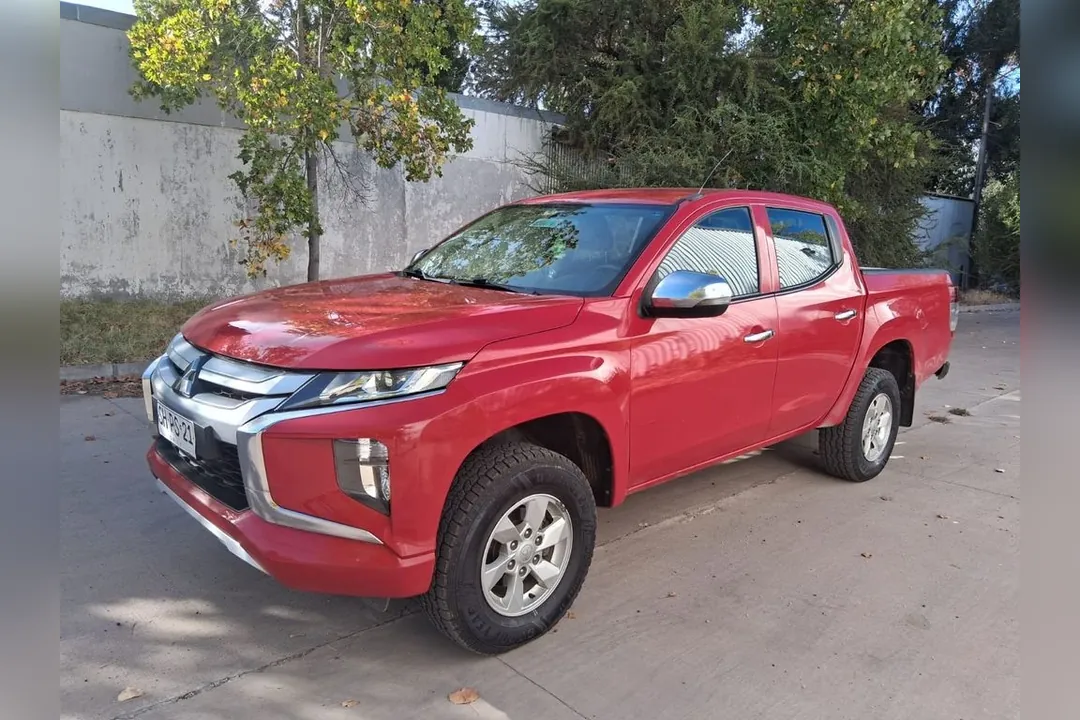 Mitsubishi L200 KATANA CR 2.4 DC 4x2