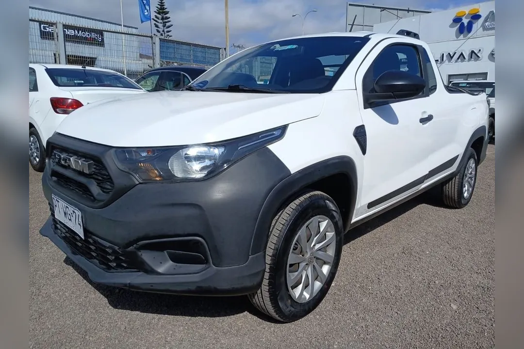 Ram 700 1.4 SLT 4X2 CAB. SIM. MT 2P