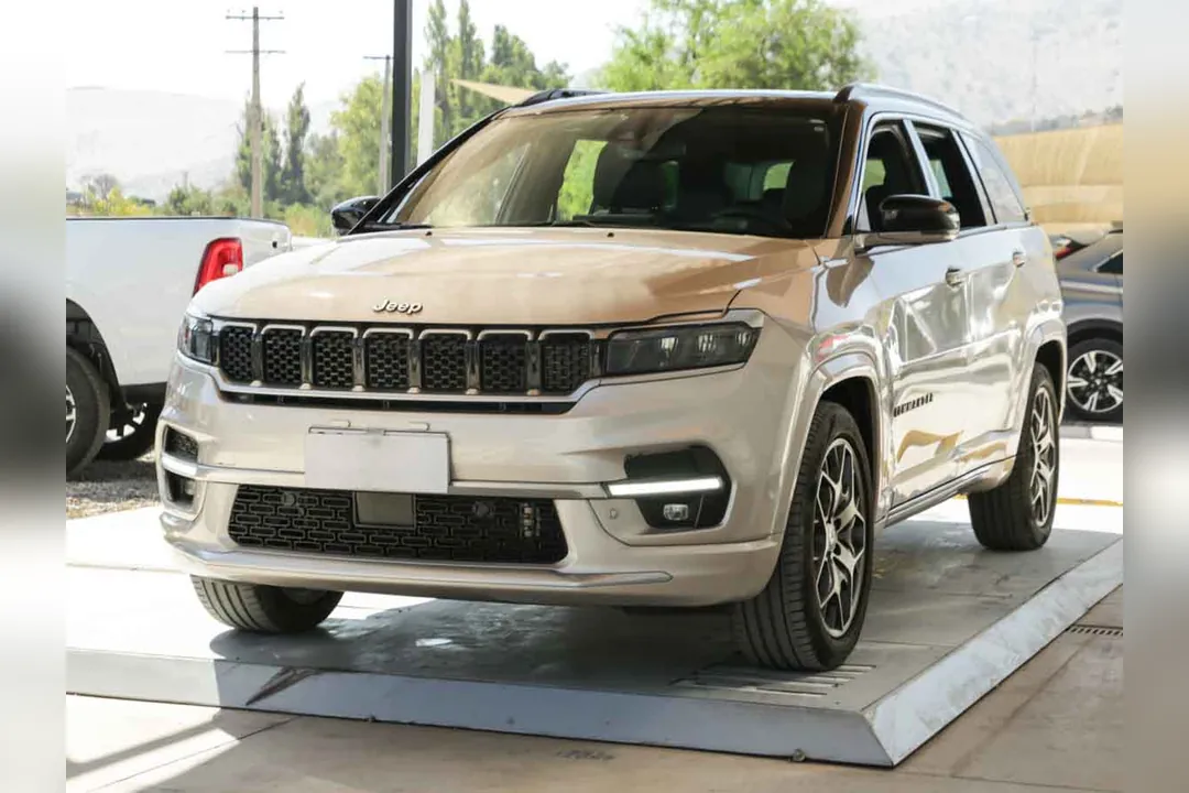 Jeep Commander JEEP COMMANDER