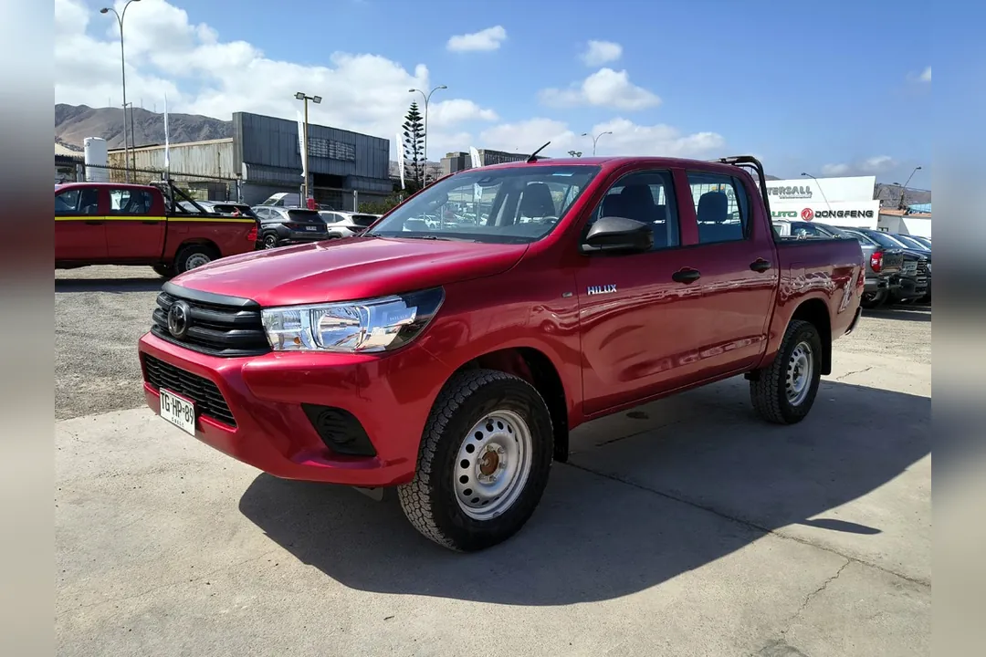 Toyota Hilux 2.4 DX 4X2 DIESEL MT
