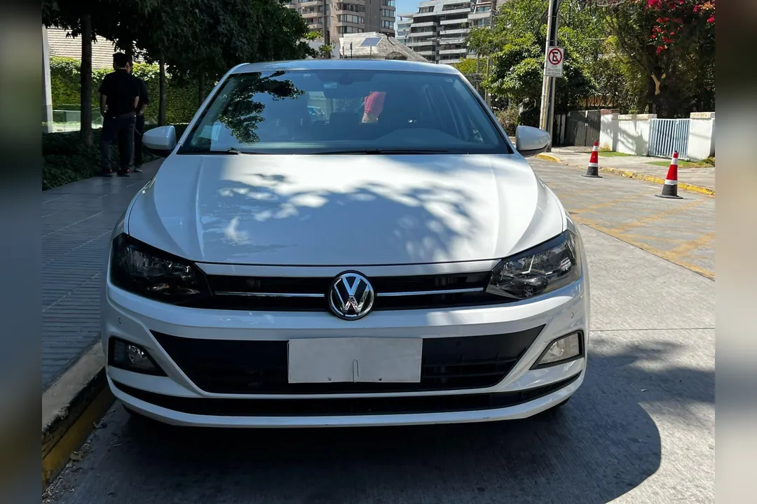 Volkswagen Polo POLO HIGHLINE 1.6 AT