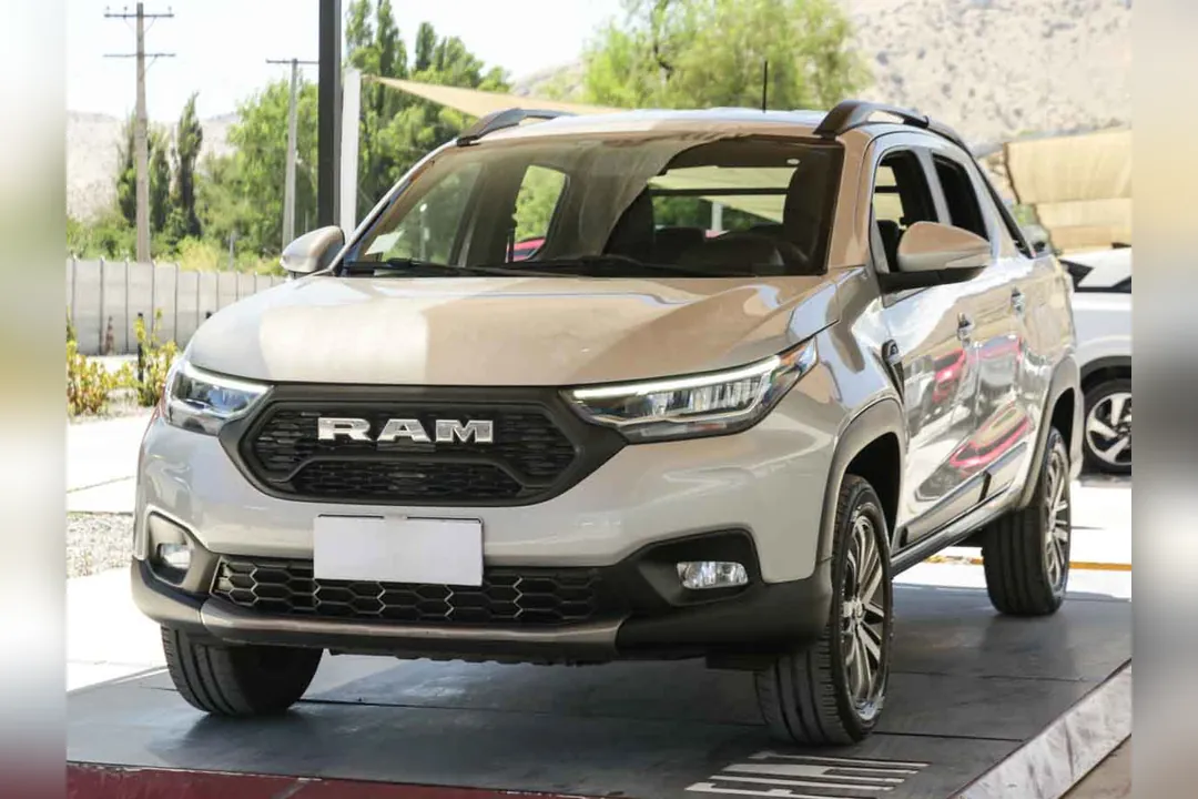 Ram 700 RAM 700