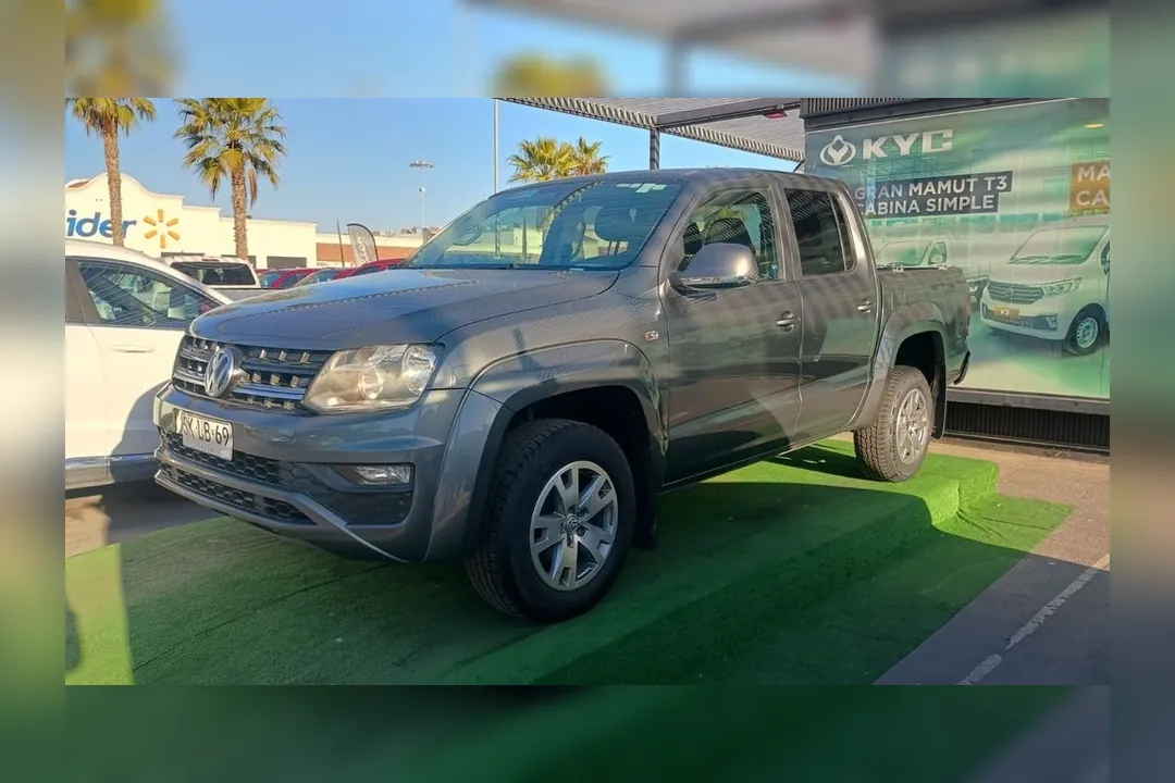 Volkswagen Amarok 2.0 COMFORTLINE DIESEL 4MOTION 4X4 DOB. CAB. AT 4P
